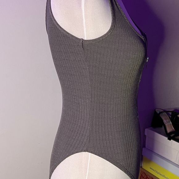 Gray one piece ☑️ - Picture 3 of 5